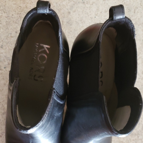 KORS made in Italy real leather platform booties - Picture 4 of 11